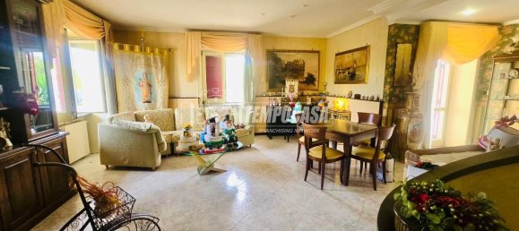 Квартира с 4 комнатами в Нола, Италия № 115092 4