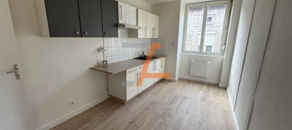 3 Schlafzimmer Wohnung in Saint-Etienne, France, Nr. 343808 2