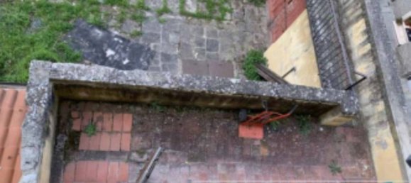 Propriété commerciale à Terranuova Bracciolini, Italy 199m² No. 340847 3