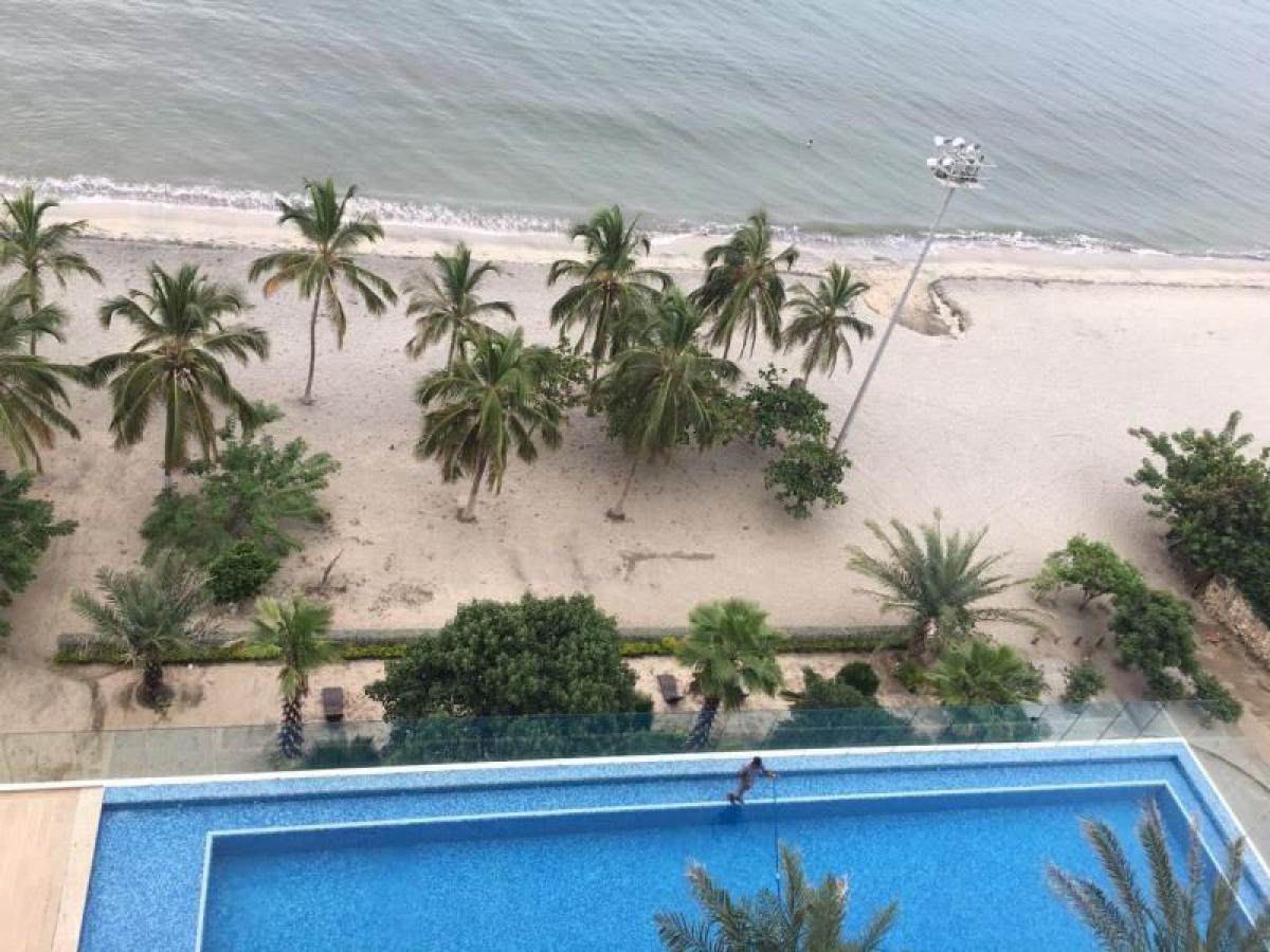 4 bedrooms Apartment in Guadalajara de Buga, Colombia No. 3601