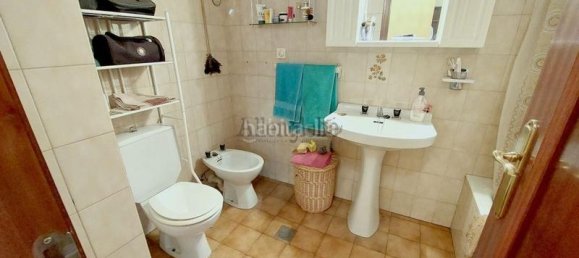 1 غرف نوم شقة في Oviedo, Spain رقم 140998 3