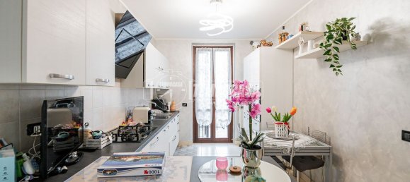 3 rooms Apartment in Cerro al Lambro, Italy No. 67867 15