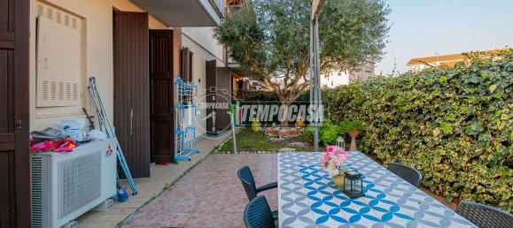 3 rooms Apartment in Cerro al Lambro, Italy No. 67867 3