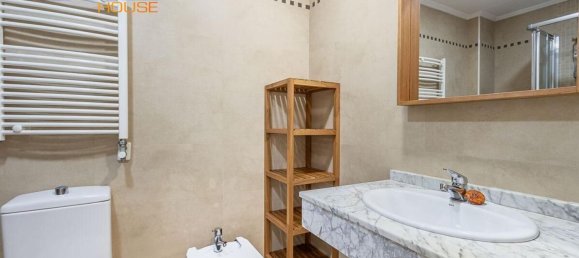 2 bedrooms Apartment in Granada, Spain No. 23271 23