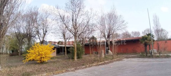 1 room Commercial property in Venice, Italy No. 142667 15