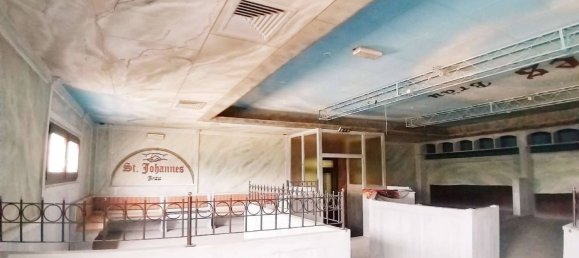 1 room Commercial property in Venice, Italy No. 142667 9