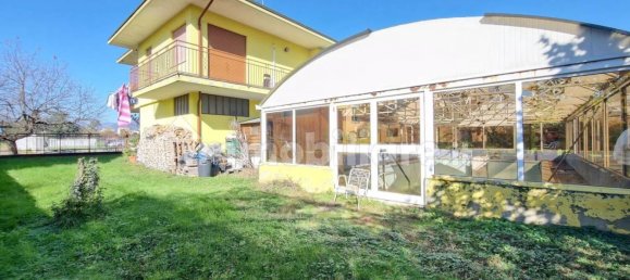 4 bedrooms Villa in Prato Sesia, Italy No. 335899 4