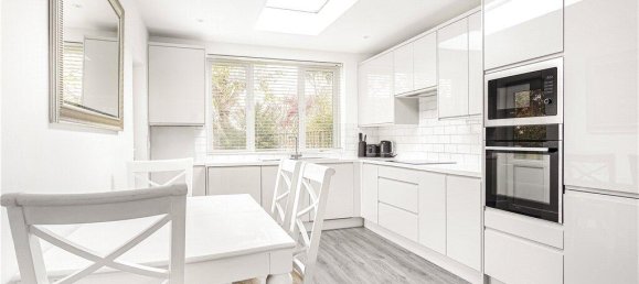 3 bedrooms Commercial property in Twickenham, United Kingdom No. 8486 11