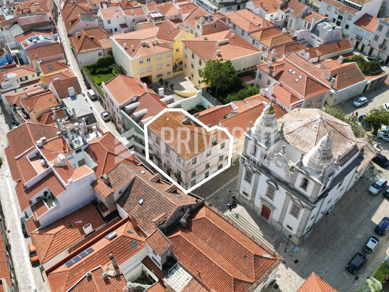 Edificio de 9 dormitorios en Cascais, Portugal No. 117253