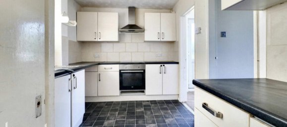 3 bedrooms Commercial property in Grays, United Kingdom No. 4969 10