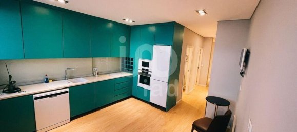 3 bedrooms Apartment in Porto, Portugal No. 110276 4