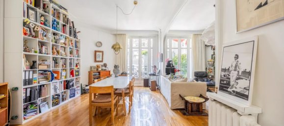 2 bedrooms Apartment in Paris, France No. 347444 12