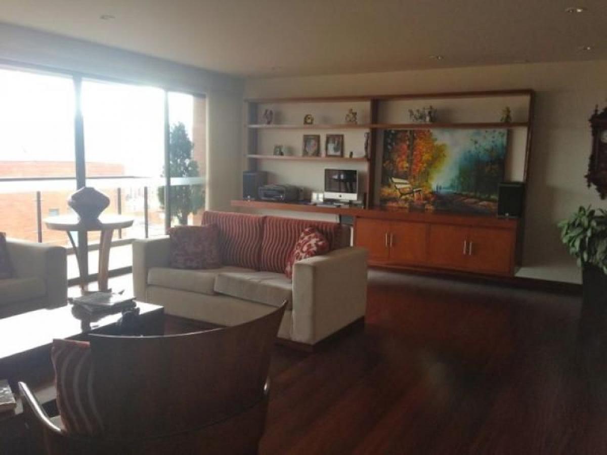 3 bedrooms House in Bogota, Colombia No. 14572