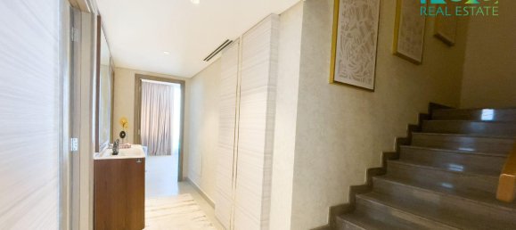 4 bedrooms Villa in Sharjah, UAE No. 26752 10