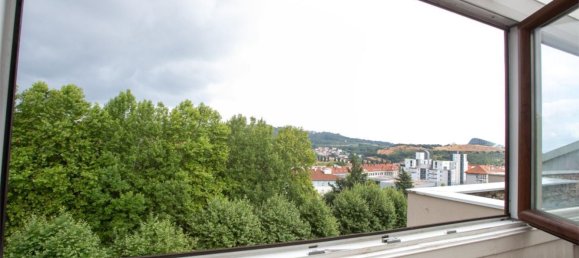 2 bedrooms Penthouse in A Coruna, Spain No. 134053 3