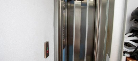 2 bedrooms Penthouse in A Coruna, Spain No. 134053 6