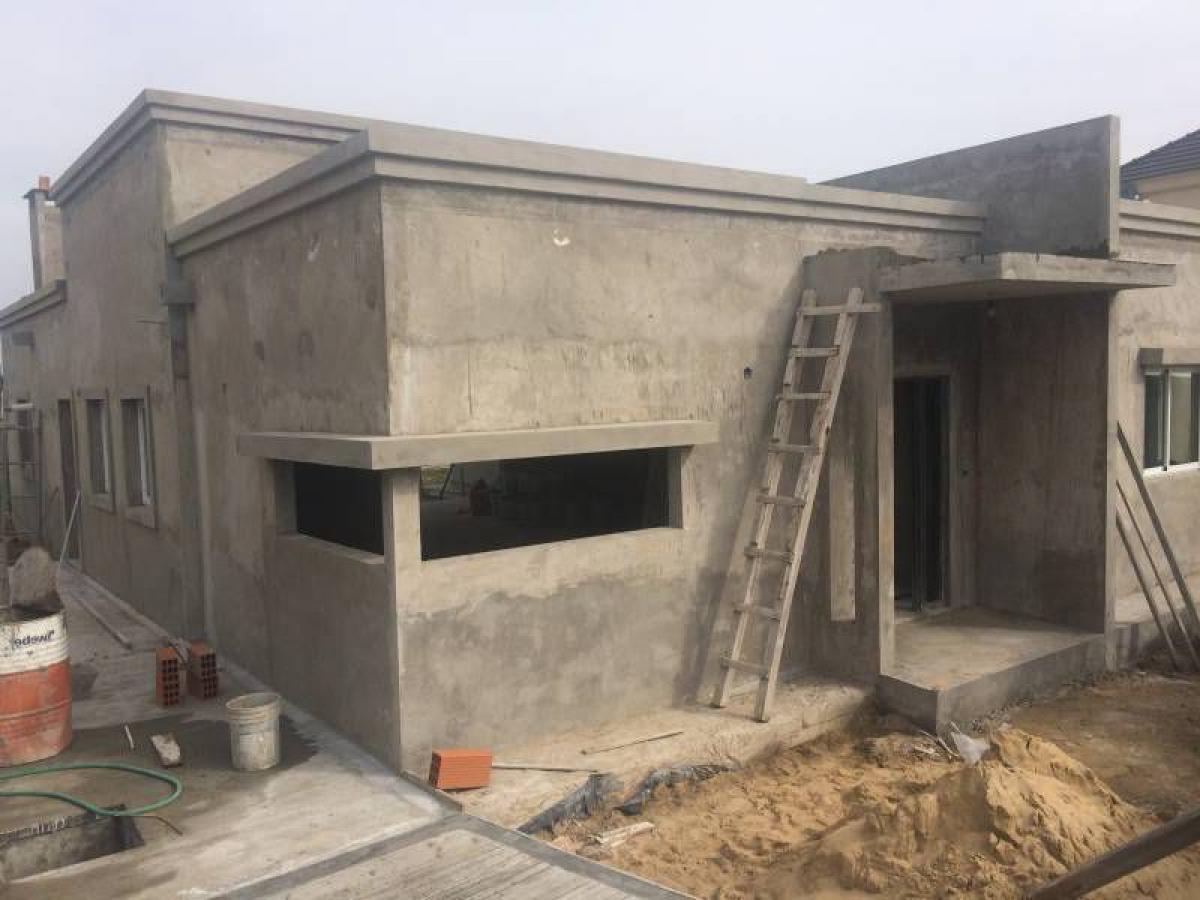 Дом с 3 спальнями в Тигре, Аргентина № 16745