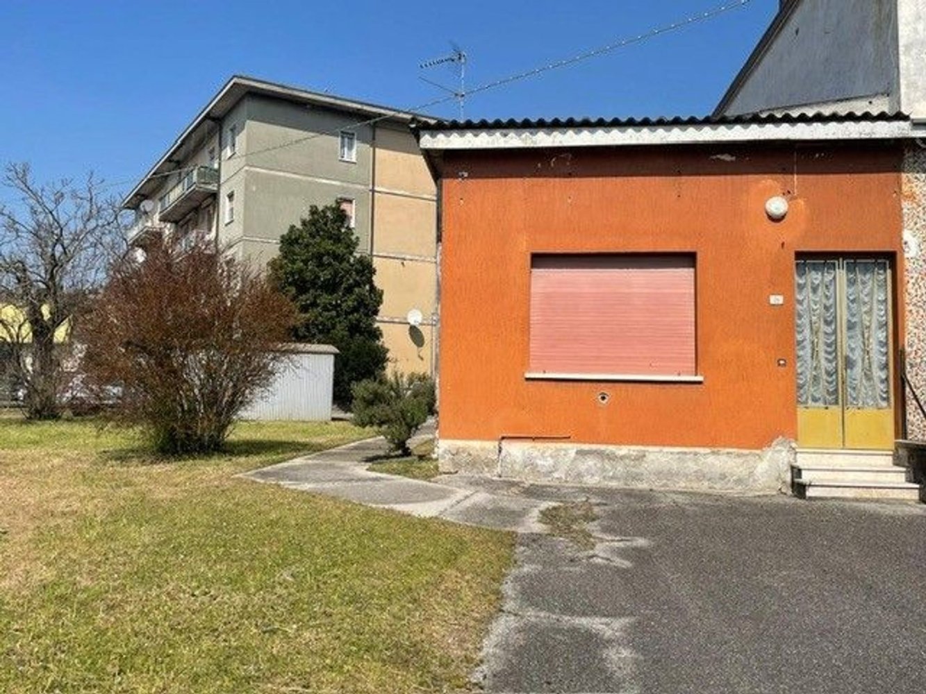 5 bedrooms House in Gambara, Italy No. 388650