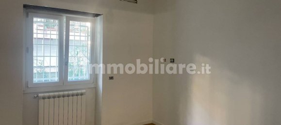 1 bedroom Apartment in Rome, Italy No. 44881 10