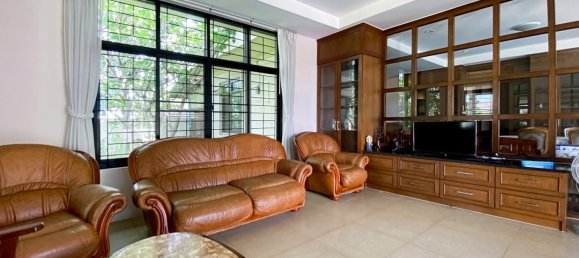 3 bedrooms Cafe / restaurant in Hua Hin, Thailand No. 6211 11