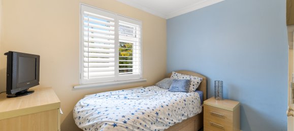 4 bedrooms House in Horley, United Kingdom No. 1016 23