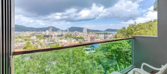 Кондоминиум  с 1 спальней в Патонг, Таиланд № 60308 4