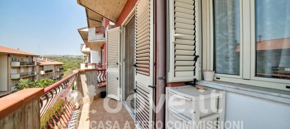 4 bedrooms Apartment in Catania, Italy No. 324558 20