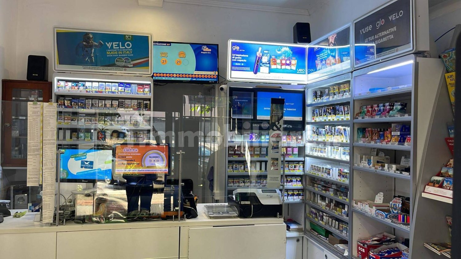 2غرفة عقار تجاري في Rome, Italy رقم 392824