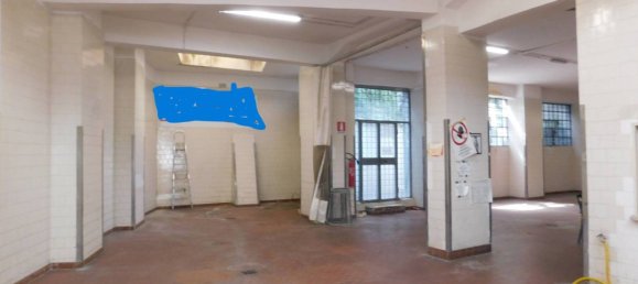 568m² Commercial property in Rome, Italy No. 350529 3