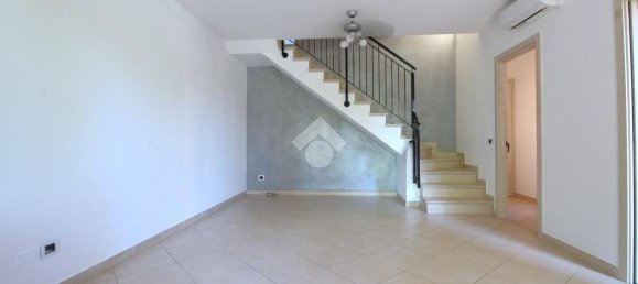 Casa de 3 dormitorios en Rio Saliceto, Italy No. 349768 3