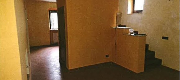 5 bedrooms Apartment in Deruta, Italy No. 312135 5