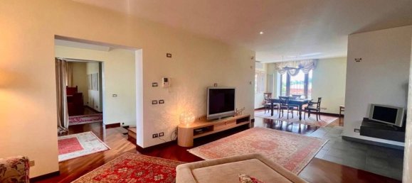 Villa de 5 dormitorios en Rome, Italy No. 313166 11