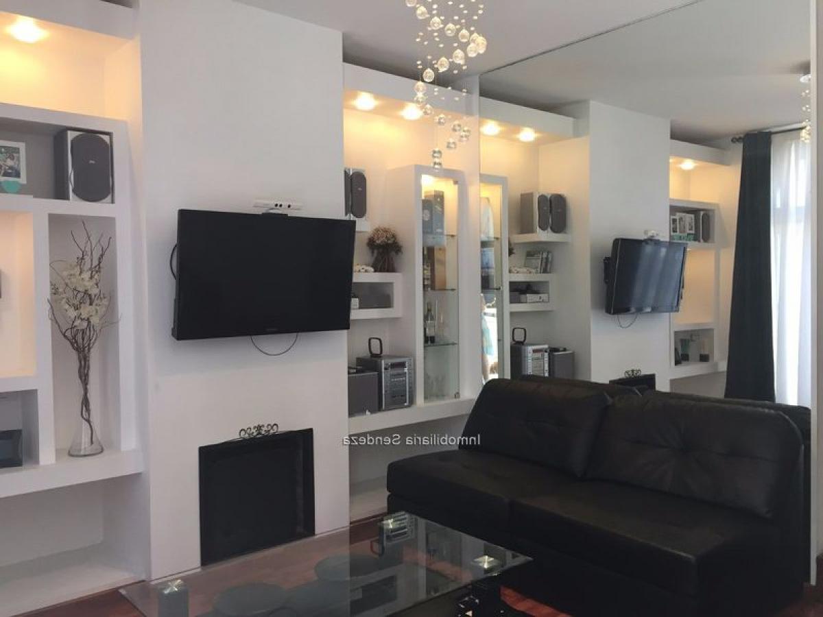 2 bedrooms House in Montevideo, Uruguay No. 8233