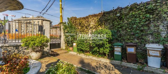 Вилла с 3 спальнями в Милан, Италия № 355752 5