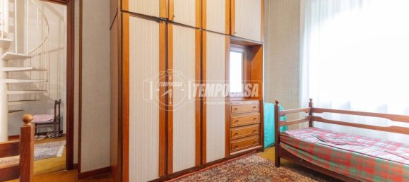 Вилла с 3 спальнями в Милан, Италия № 355752 35