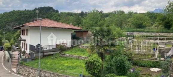 Дом с 5 комнатами в Роверето, Италия № 71304 3