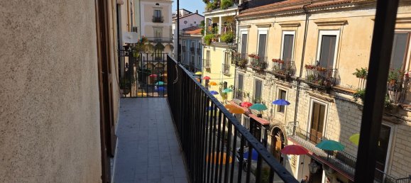 6 bedrooms Apartment in Paola, Italy No. 330218 3