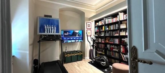 9 rooms Apartment in Genoa, Italy No. 64025 23