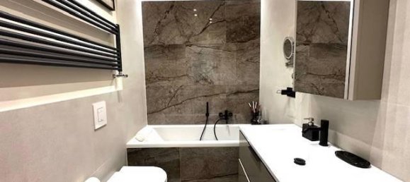 9 rooms Apartment in Genoa, Italy No. 64025 76