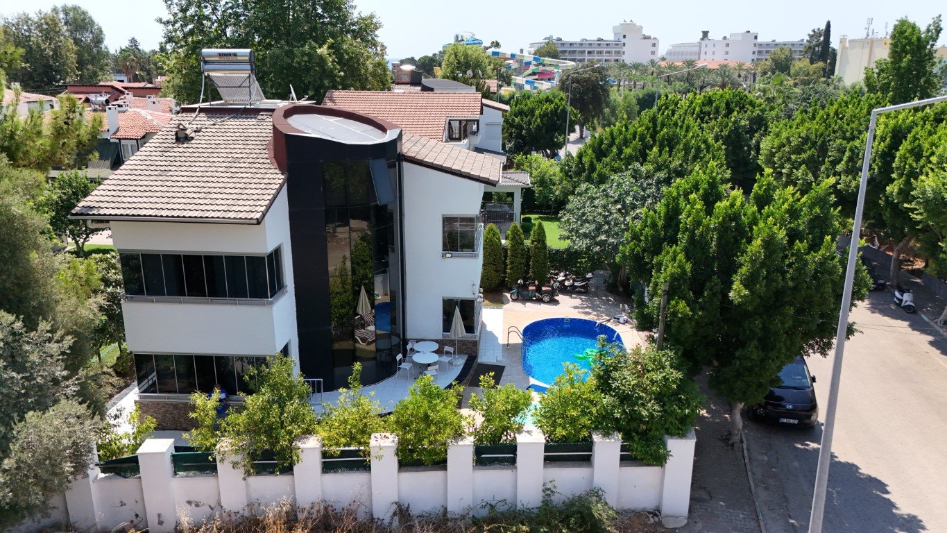 Villa 3+1 em Kemer, Turkey N.º 22461