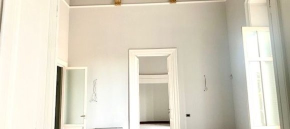 Oficina en Palermo, Italy 470 m² No. 157010 24