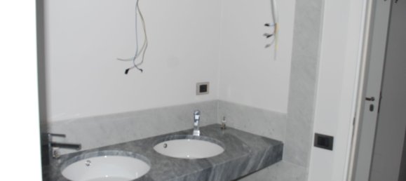 Oficina en Palermo, Italy 470 m² No. 157010 15