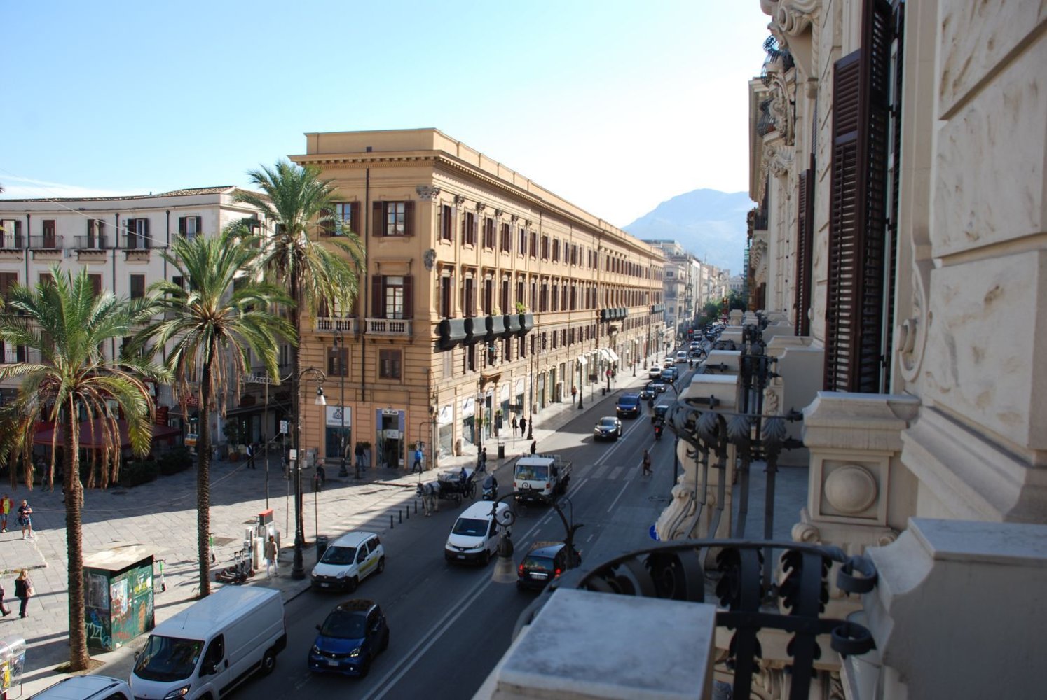 Oficina en Palermo, Italy 470 m² No. 157010