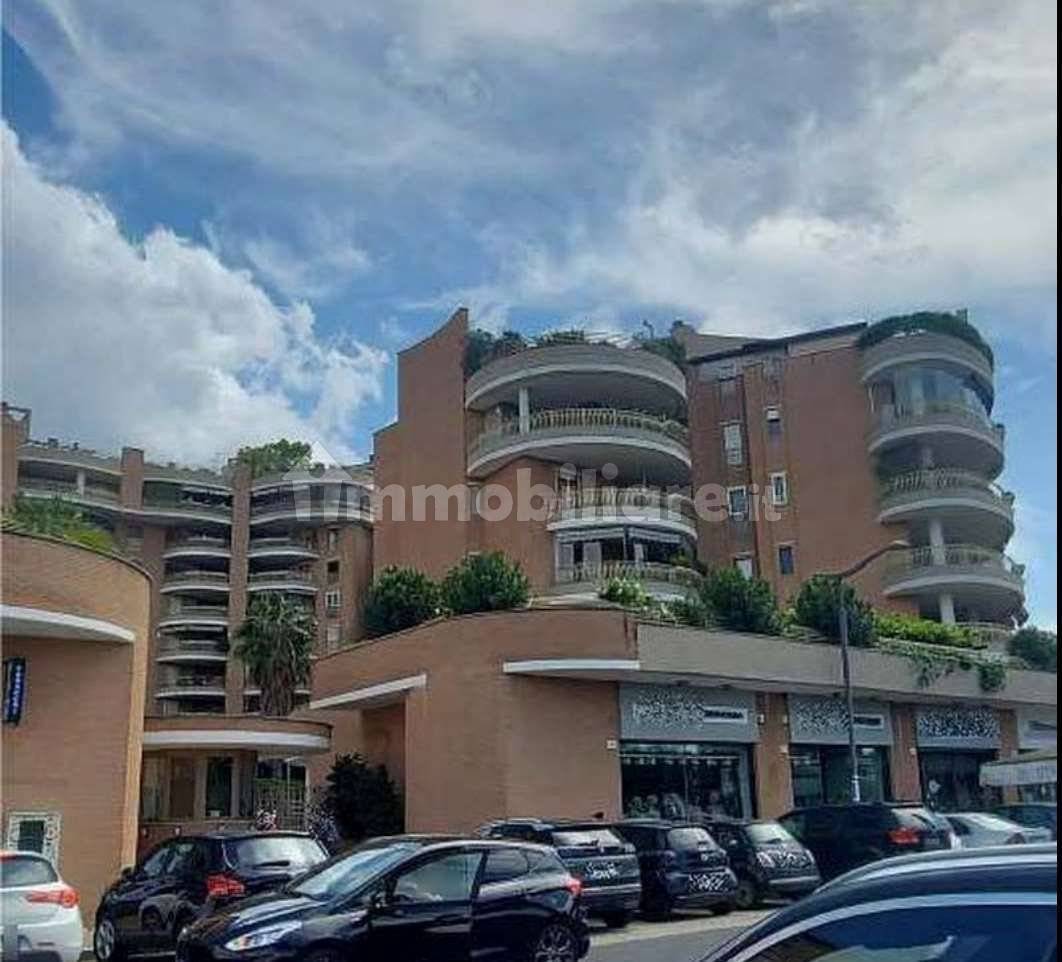 4-salle Appartement à Rome, Italy No. 373904