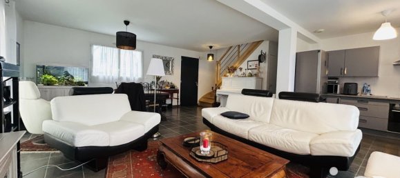 Casa de 5 dormitorios en Pleurtuit, France No. 203737 3