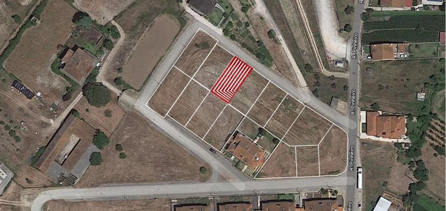 Terreno en Casal Comba, Portugal 379 m² No. 83454