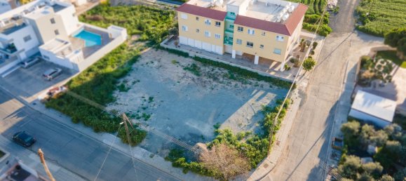 622 m² terreno en venta en Pervolia, Larnaka, Cyprus № 181188 5