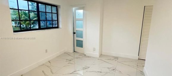5 chambres villa à vendre à Miami, Miami-Dade, Florida, USA № 614711 5