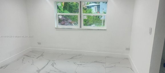 5 chambres villa à vendre à Miami, Miami-Dade, Florida, USA № 614711 24