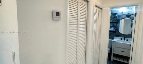 5 chambres villa à vendre à Miami, Miami-Dade, Florida, USA № 614711 20